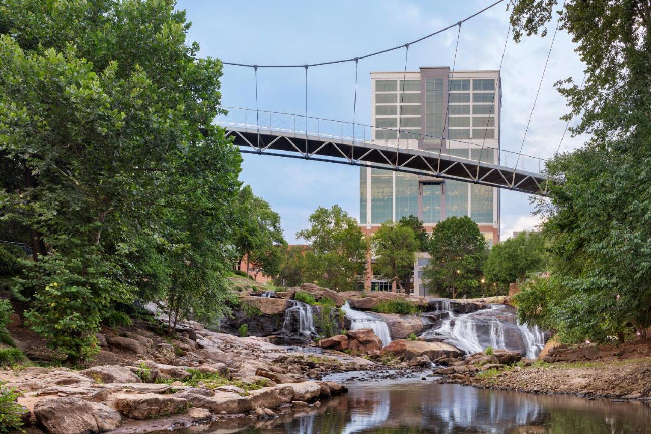 Holiday Inn Express & Suites Greenville-Downtown By Ihg Zewnętrze zdjęcie