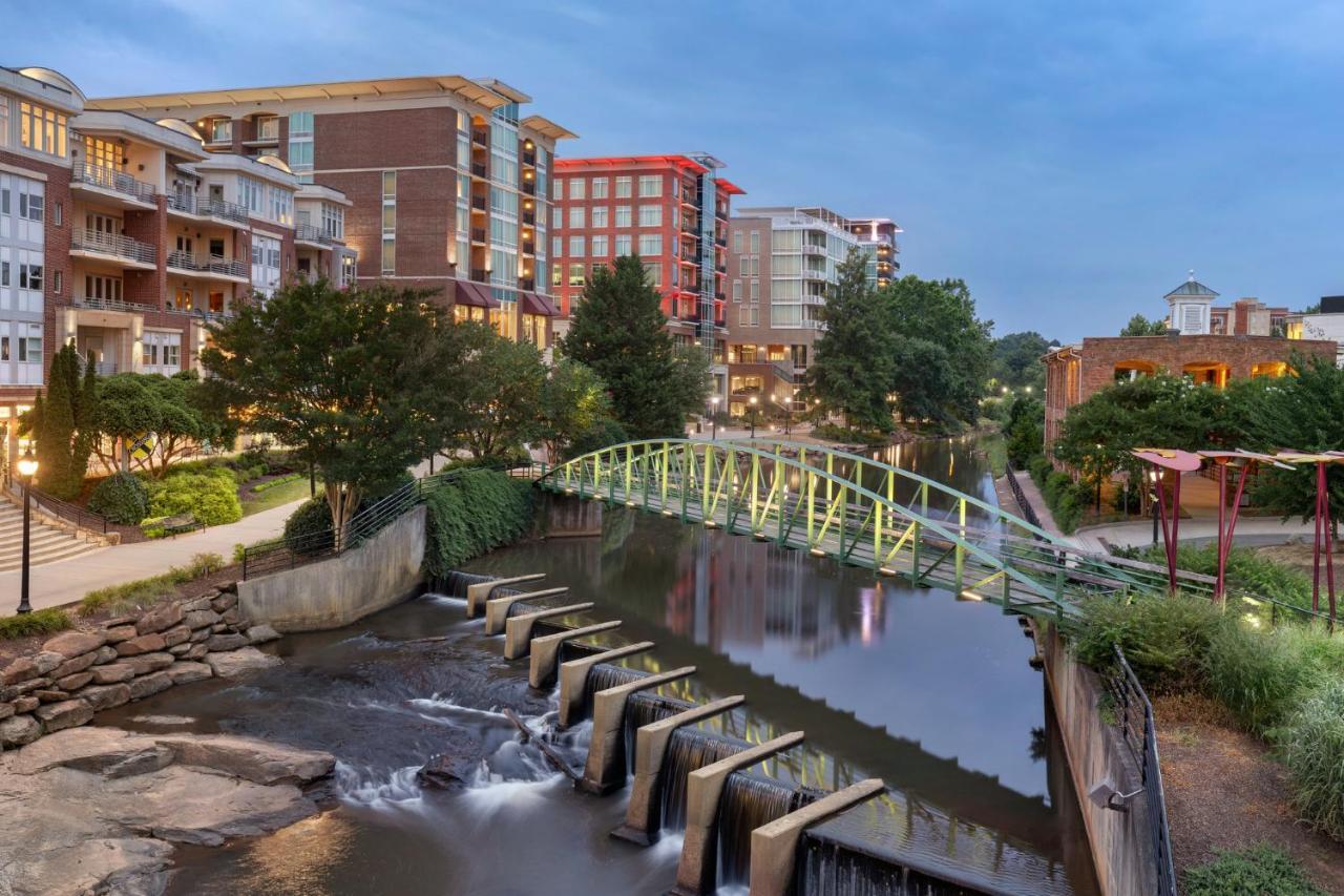 Holiday Inn Express & Suites Greenville-Downtown By Ihg Zewnętrze zdjęcie