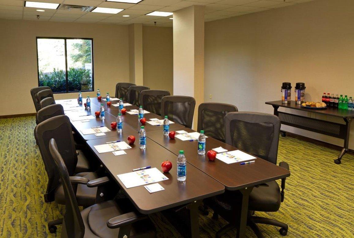 Holiday Inn Express & Suites Greenville-Downtown By Ihg Zewnętrze zdjęcie