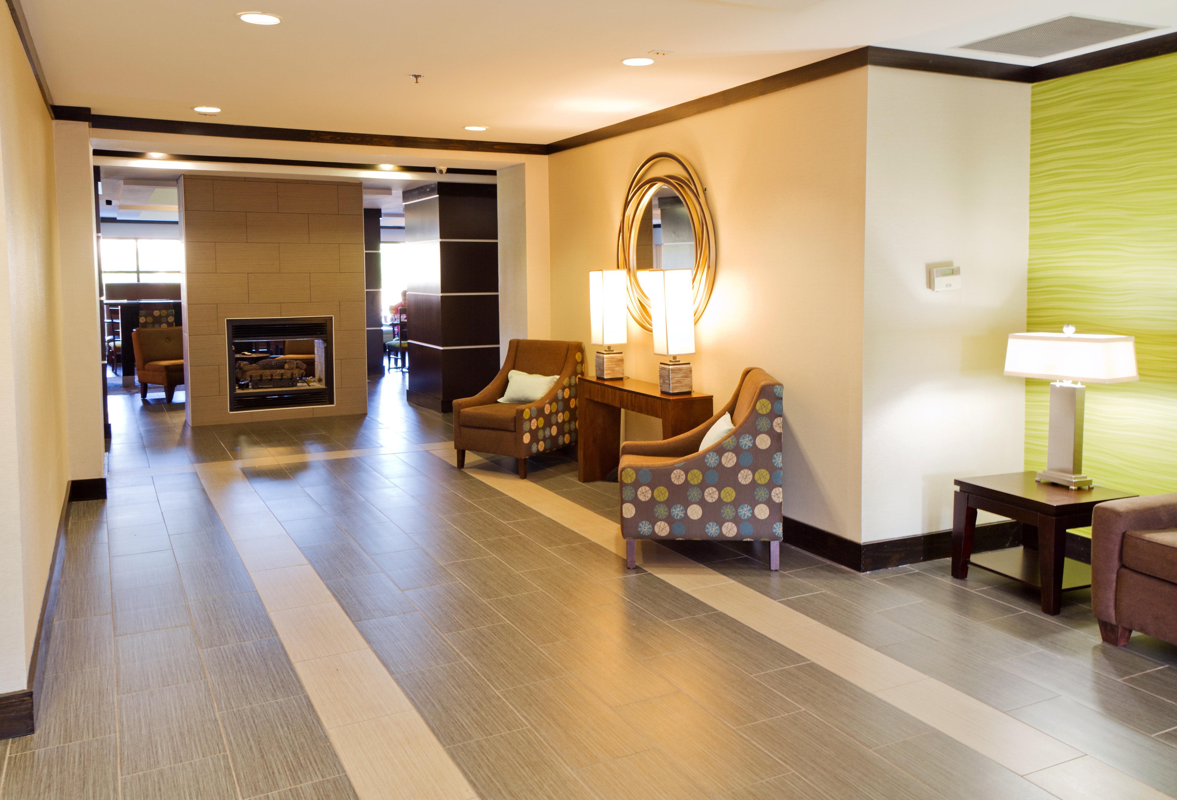 Holiday Inn Express & Suites Greenville-Downtown By Ihg Zewnętrze zdjęcie